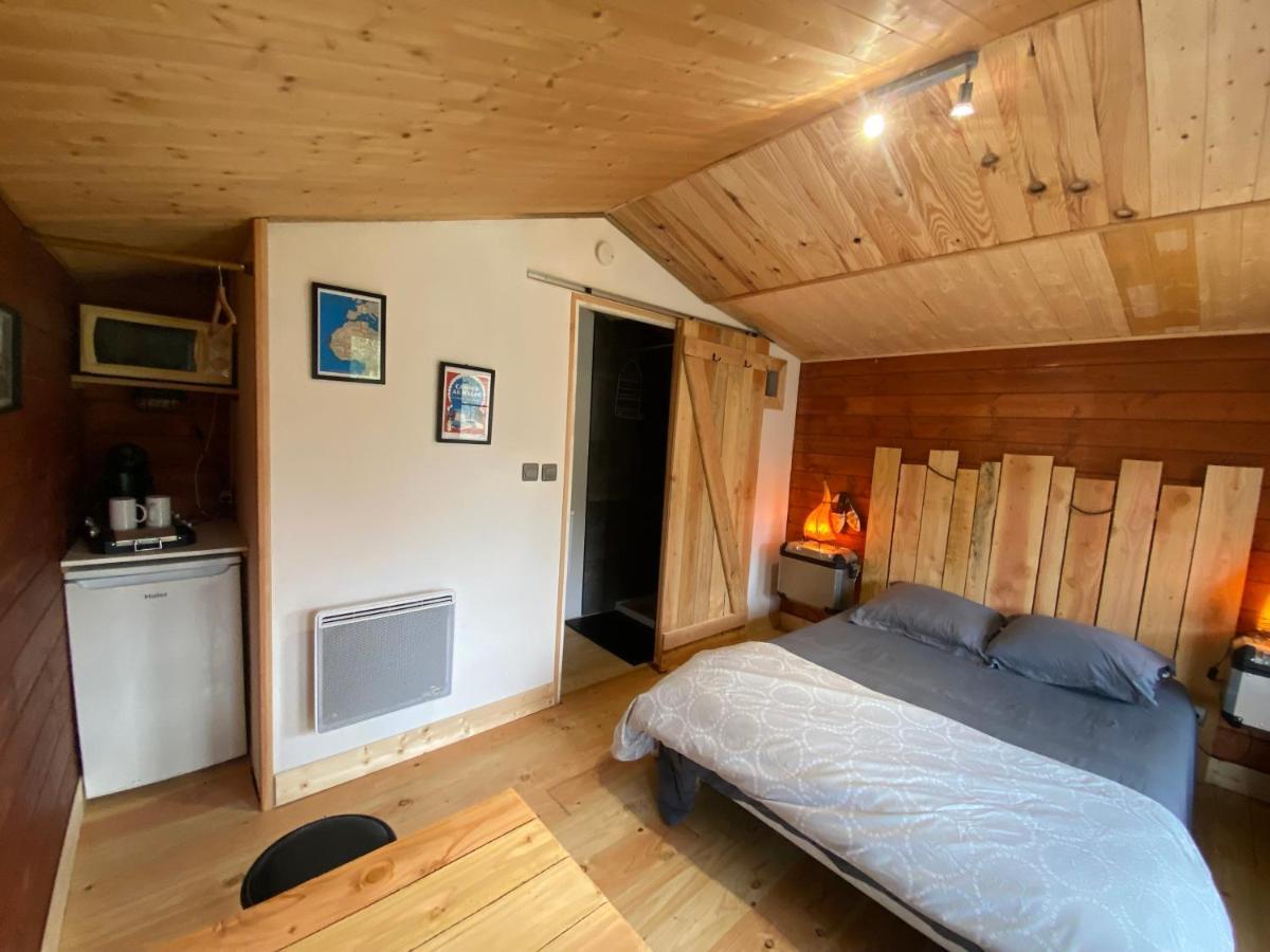 "Le Maloya" Chalets Independants -Chambre Balneo - Relais Motards Lacaune Ngoại thất bức ảnh
