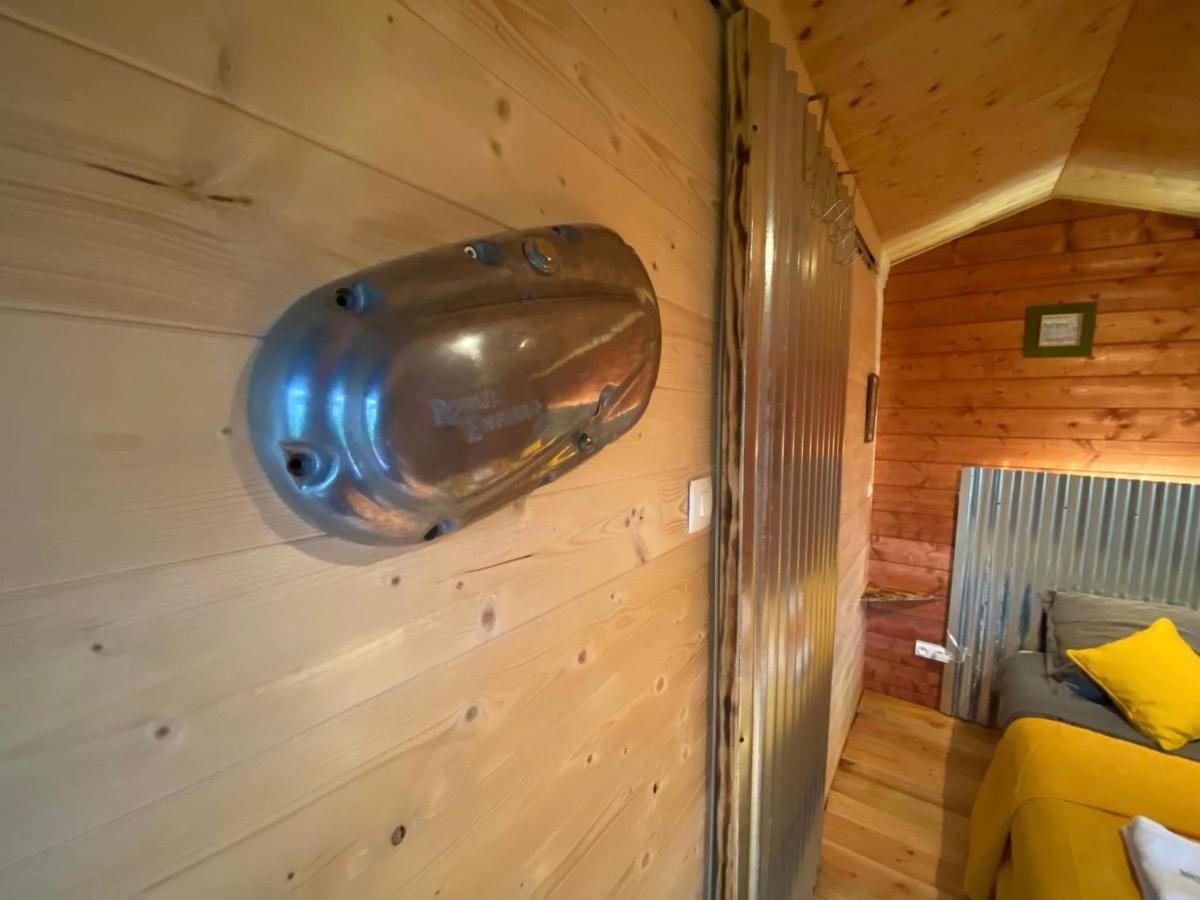 "Le Maloya" Chalets Independants -Chambre Balneo - Relais Motards Lacaune Ngoại thất bức ảnh