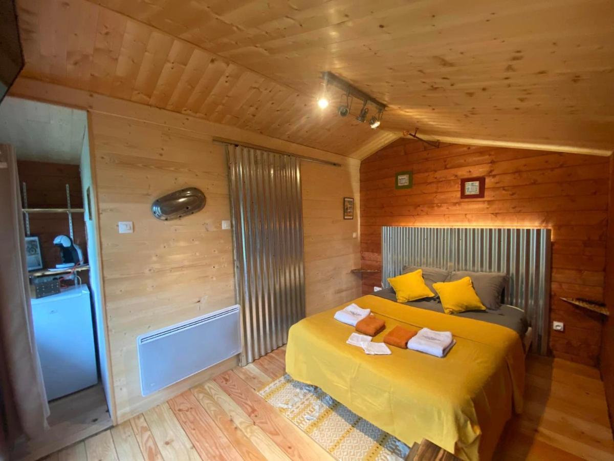 "Le Maloya" Chalets Independants -Chambre Balneo - Relais Motards Lacaune Ngoại thất bức ảnh